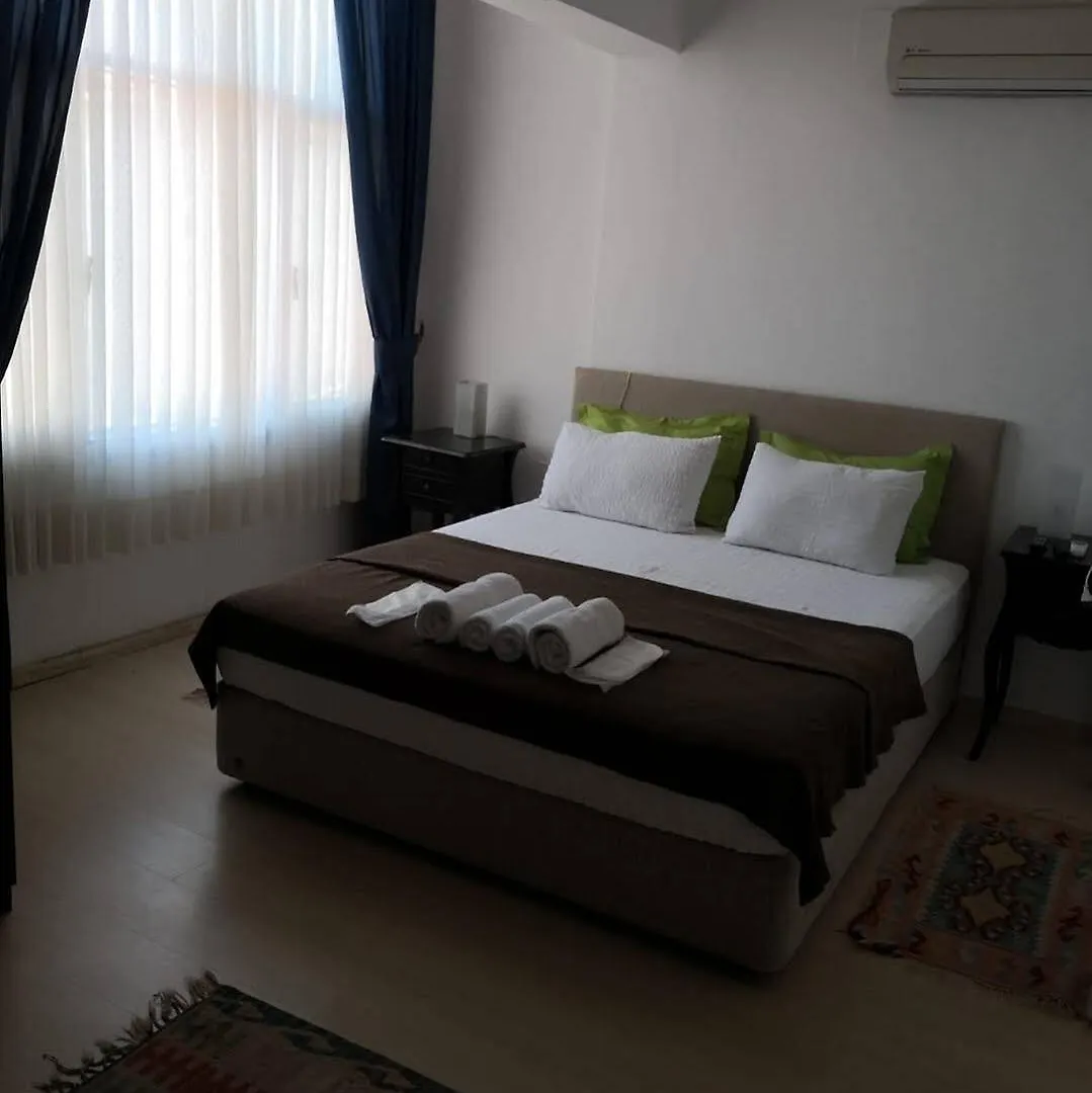 Hotell Livan Otel Delux Çeşme