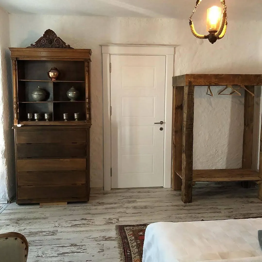 Livan Otel Delux Çeşme